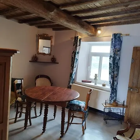 A L Ombre Des Tilleuls Onhaye