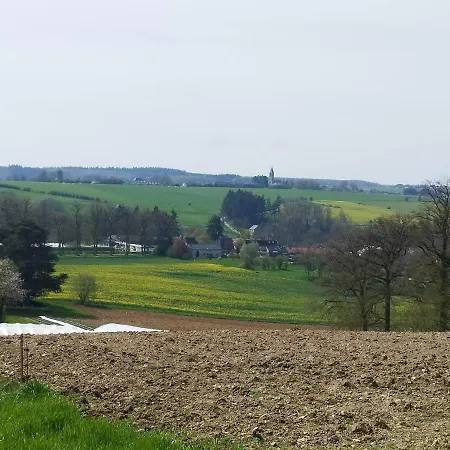 A L Ombre Des Tilleuls *